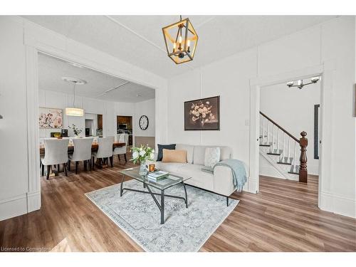 89 Lynden Road, Flamborough, ON - Indoor Photo Showing Living Room