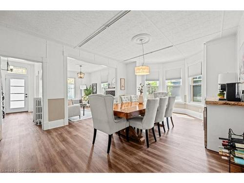 89 Lynden Road, Flamborough, ON - Indoor Photo Showing Dining Room