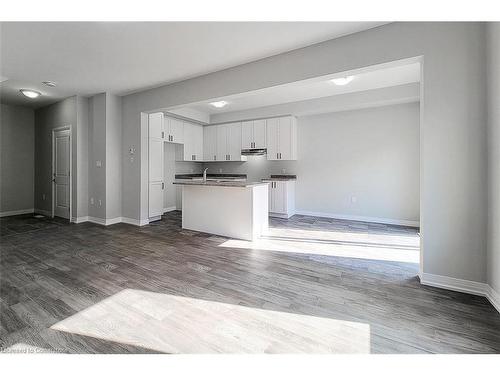 43-520 Grey Street, Brantford, ON - Indoor Photo Showing Kitchen