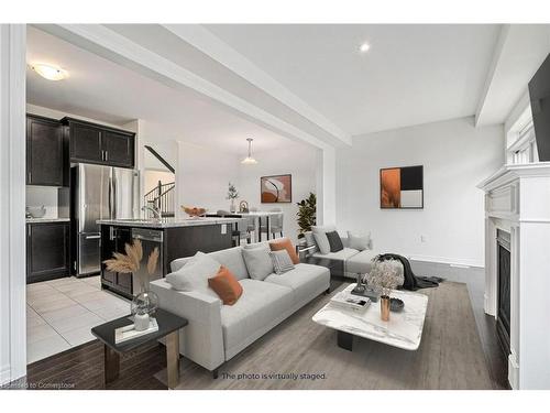 12 Heming Trail Trail, Ancaster, ON - Indoor Photo Showing Living Room