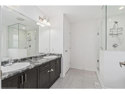 12 Heming Trail Trail, Ancaster, ON - Indoor Photo Showing Bathroom