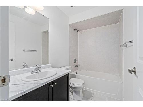 12 Heming Trail Trail, Ancaster, ON - Indoor Photo Showing Bathroom