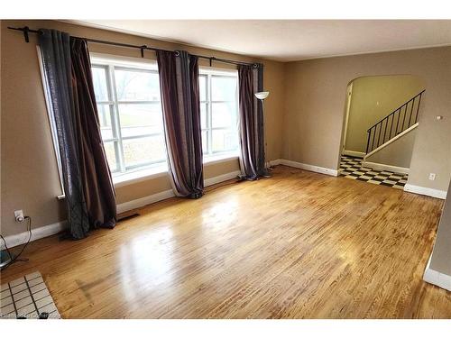 35 West 21St Street, Hamilton, ON - Indoor Photo Showing Other Room