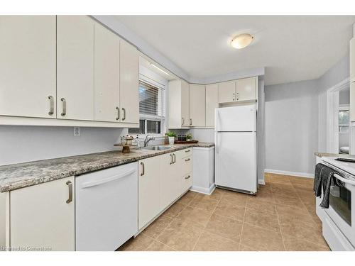 665 Drury Lane, Burlington, ON - Indoor Photo Showing Kitchen