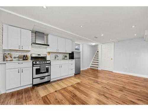 665 Drury Lane, Burlington, ON - Indoor Photo Showing Kitchen