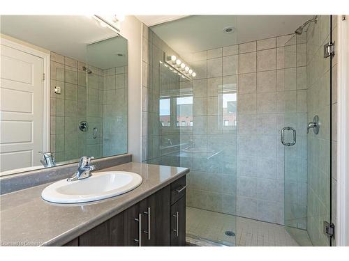 5-290 Barton Street West, Hamilton, ON - Indoor Photo Showing Bathroom