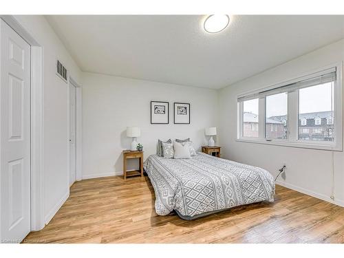 614 Cargill Path, Milton, ON - Indoor Photo Showing Bedroom