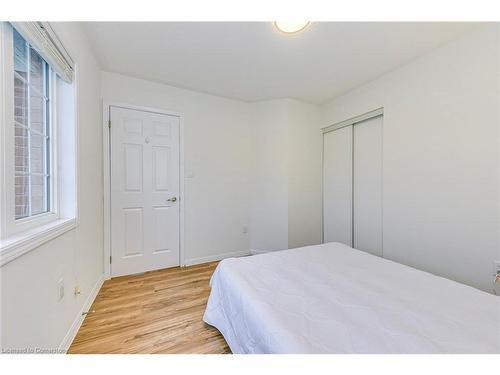 614 Cargill Path, Milton, ON - Indoor Photo Showing Bedroom