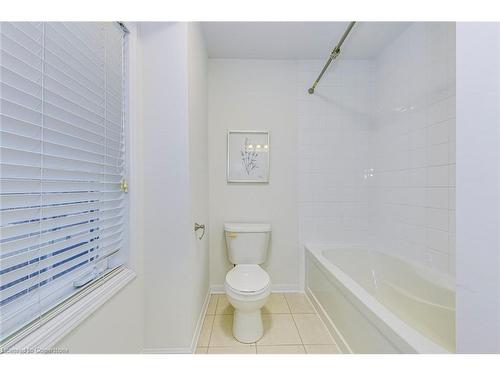 614 Cargill Path, Milton, ON - Indoor Photo Showing Bathroom