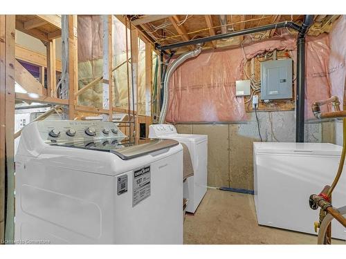 22 Brookheath Lane, Glanbrook, ON - Indoor Photo Showing Laundry Room