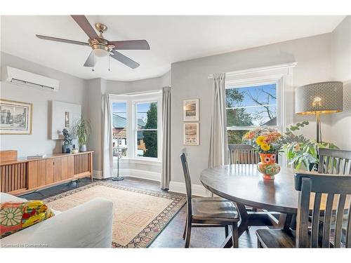 93 Peter Street, Hamilton, ON - Indoor Photo Showing Dining Room