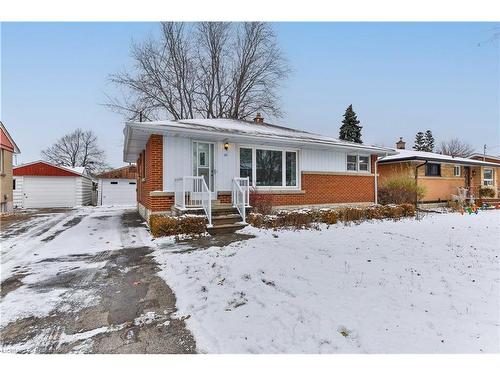 25 Grandfield Street, Hamilton, ON - Outdoor