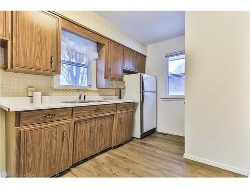 25 Grandfield Street, Hamilton, ON - Indoor Photo Showing Kitchen With Double Sink