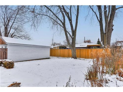 25 Grandfield Street, Hamilton, ON - Outdoor