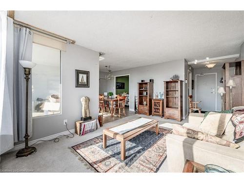 1501-75 Queen Street N, Hamilton, ON - Indoor Photo Showing Living Room