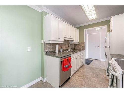 1501-75 Queen Street N, Hamilton, ON - Indoor Photo Showing Kitchen