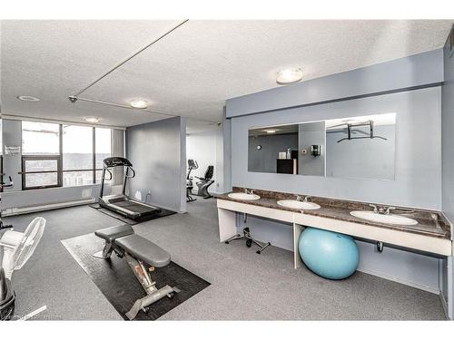 1501-75 Queen Street N, Hamilton, ON - Indoor Photo Showing Gym Room