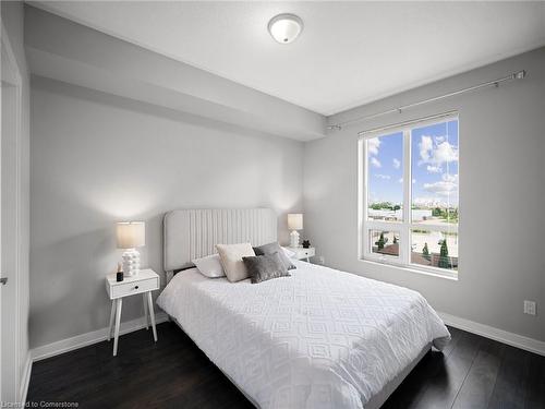 19-2486 Old Bronte Road, Oakville, ON - Indoor Photo Showing Bedroom