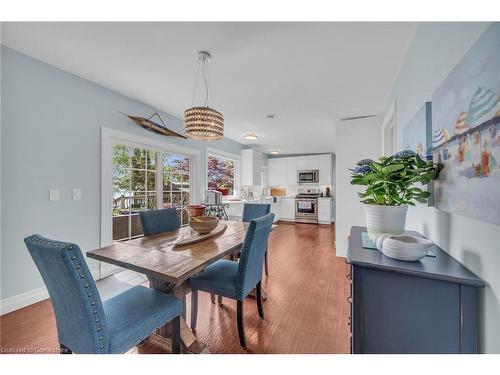 864 South Coast Drive, Peacock Point, ON - Indoor Photo Showing Dining Room