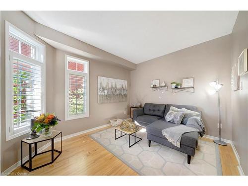 143 Valmont Street, Ancaster, ON - Indoor Photo Showing Living Room