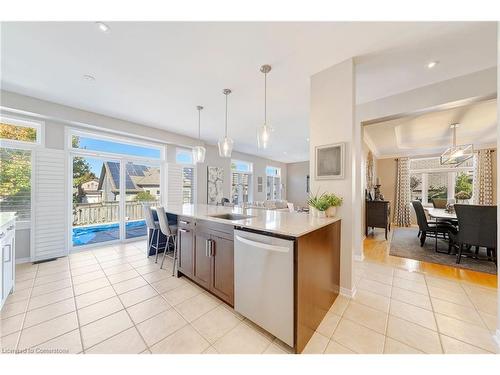 143 Valmont Street, Ancaster, ON - Indoor Photo Showing Kitchen With Upgraded Kitchen