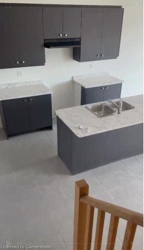 49 Velvet Way, Thorold, ON - Indoor Photo Showing Kitchen With Double Sink