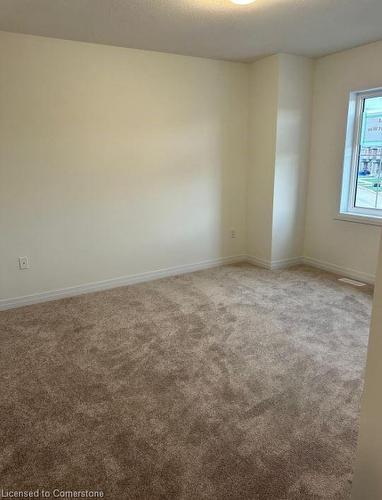 49 Velvet Way, Thorold, ON - Indoor Photo Showing Other Room