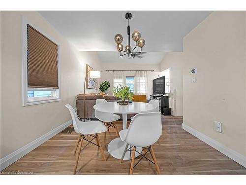 79 Province Street N, Hamilton, ON - Indoor Photo Showing Dining Room