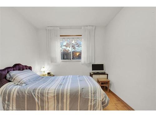 51 Morgan Road, Hamilton, ON - Indoor Photo Showing Bedroom