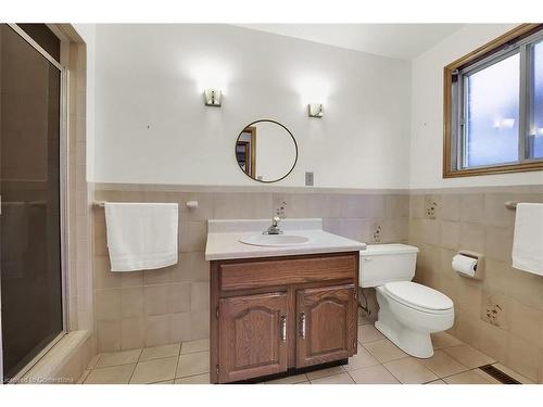 51 Morgan Road, Hamilton, ON - Indoor Photo Showing Bathroom