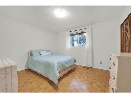 51 Morgan Road, Hamilton, ON - Indoor Photo Showing Bedroom