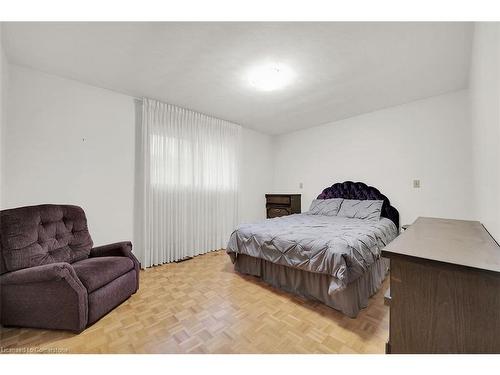 51 Morgan Road, Hamilton, ON - Indoor Photo Showing Bedroom