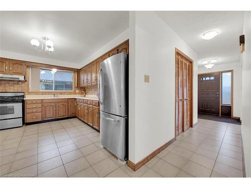 51 Morgan Road, Hamilton, ON - Indoor Photo Showing Kitchen