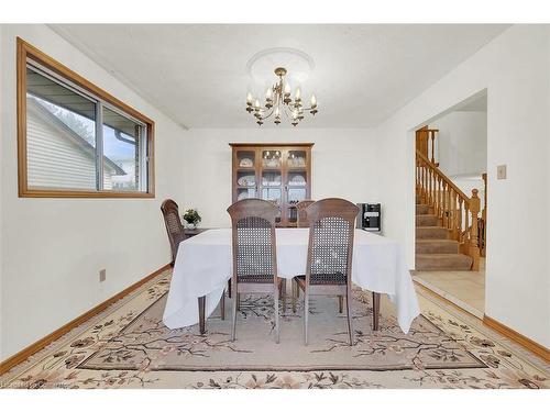 51 Morgan Road, Hamilton, ON - Indoor Photo Showing Dining Room