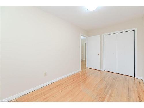 5479 Schueller Crescent, Burlington, ON - Indoor Photo Showing Other Room