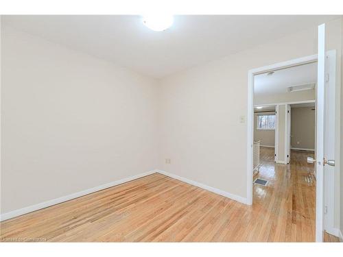 5479 Schueller Crescent, Burlington, ON - Indoor Photo Showing Other Room