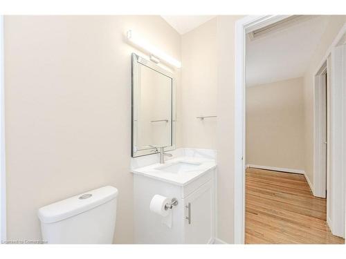 5479 Schueller Crescent, Burlington, ON - Indoor Photo Showing Bathroom