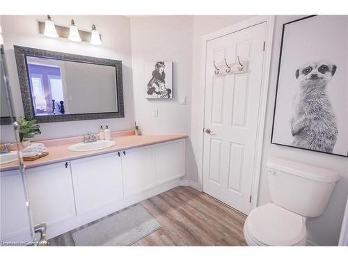 11 Tomahawk Drive, Grimsby, ON - Indoor Photo Showing Bathroom