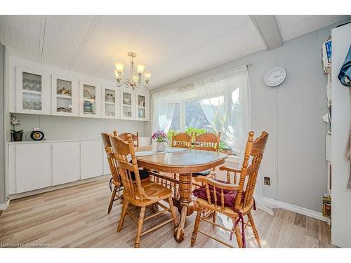 148 Maple Crescent, Flamborough, ON - Indoor Photo Showing Dining Room