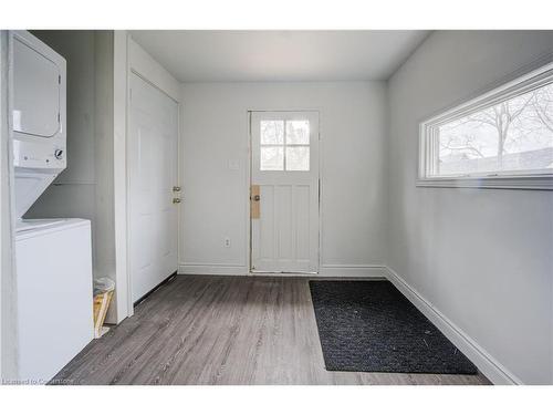 2-172.5 Sheridan Street, Brantford, ON - Indoor