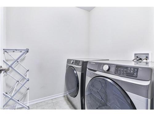 23-8273 Tulip Tree Drive, Niagara Falls, ON - Indoor Photo Showing Laundry Room