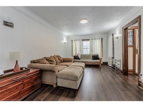 1225 King Street W, Hamilton, ON - Indoor Photo Showing Living Room