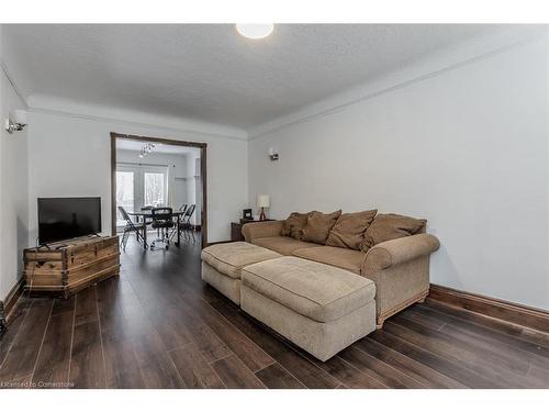 1225 King Street W, Hamilton, ON - Indoor Photo Showing Living Room