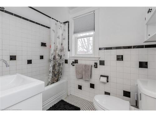 1225 King Street W, Hamilton, ON - Indoor Photo Showing Bathroom