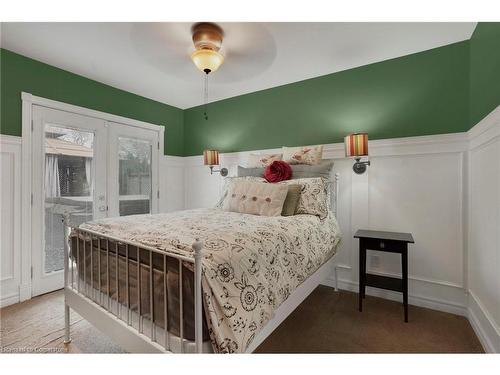 296 Julian Avenue, Hamilton, ON - Indoor Photo Showing Bedroom