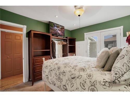 296 Julian Avenue, Hamilton, ON - Indoor Photo Showing Bedroom