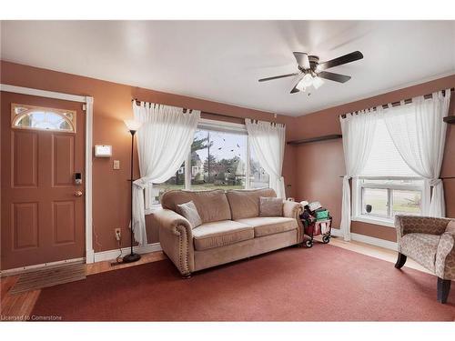 296 Julian Avenue, Hamilton, ON - Indoor Photo Showing Living Room