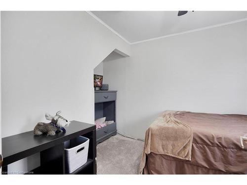 296 Julian Avenue, Hamilton, ON - Indoor Photo Showing Bedroom