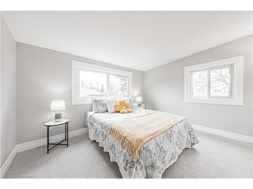 278 East 12Th Street, Hamilton, ON - Indoor Photo Showing Bedroom