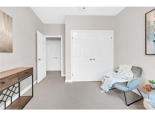 54 Greentrail Drive, Mount Hope, ON - Indoor Photo Showing Bedroom